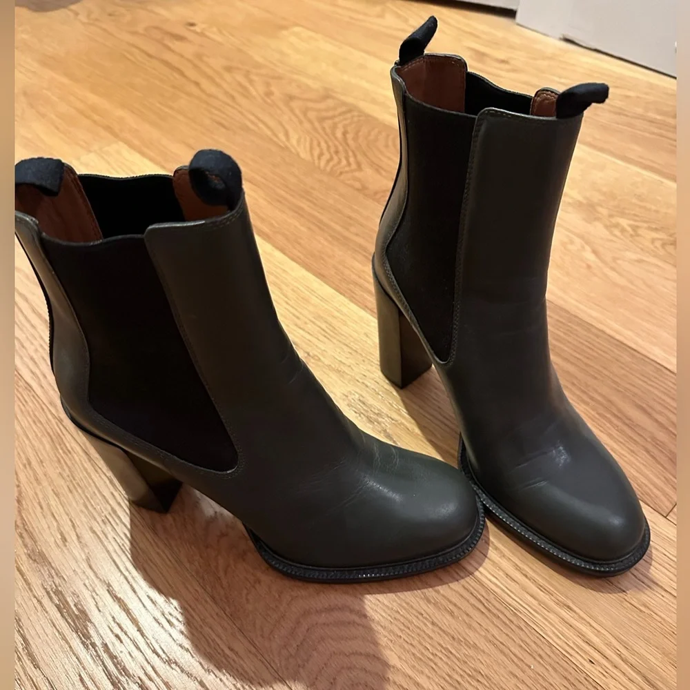 CÉLINE by Phoebe Philo - Green Boots - NWOT - Picture 1 of 6